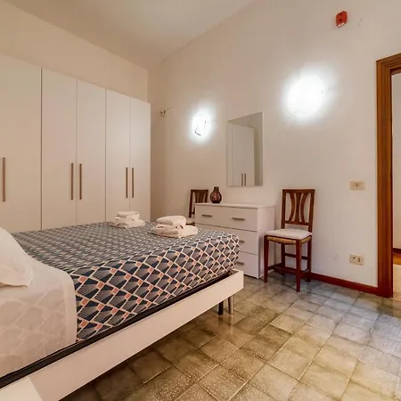 Casa Dell'arco *