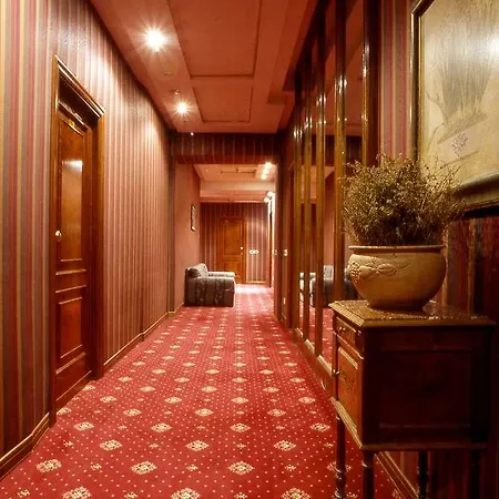 Atlante Garden Hotel 4*