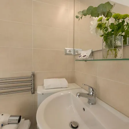 Aurelia 429 Fine Town House 2*