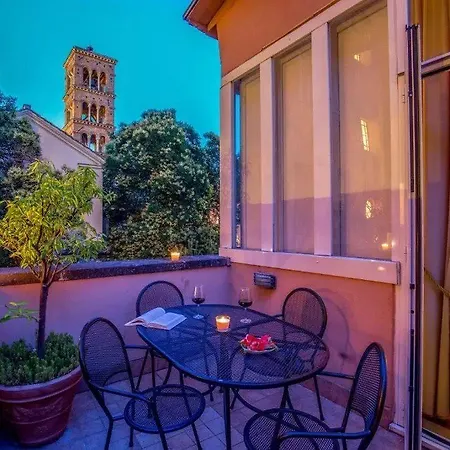 Aenea Oda ve Kahvaltı Roma