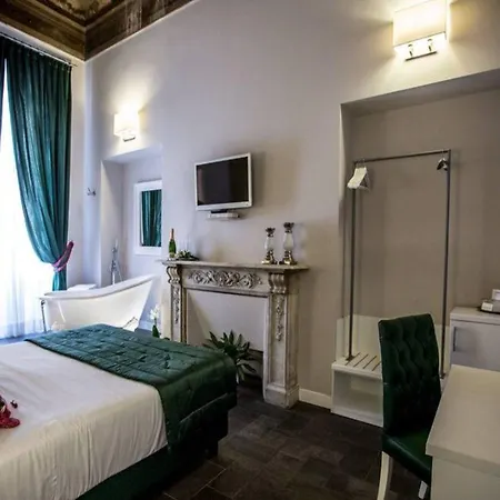 Chic & Town Luxury 2* Rome