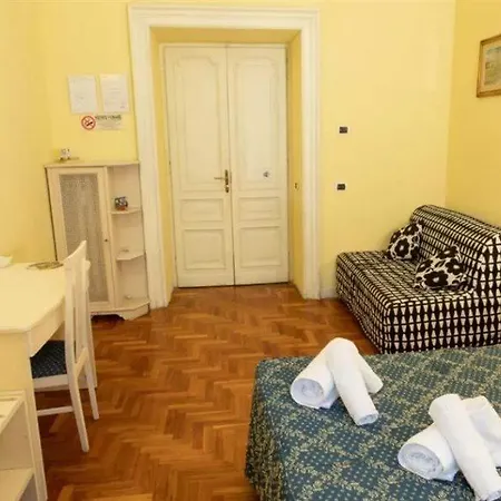 Annette 3* Rome