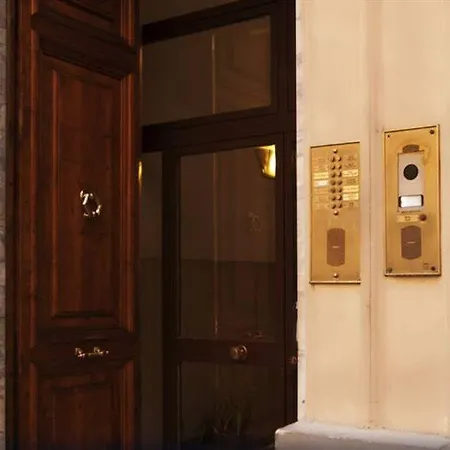 Bed & Breakfast Le Di Via Ottaviano - In 2*