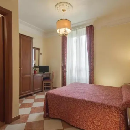 Hotel Romantica 3*