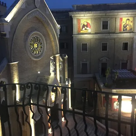 La Capitale Bed & Breakfast *