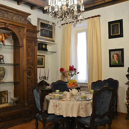 Domus Piazza Del Popolo Bed & Breakfast *