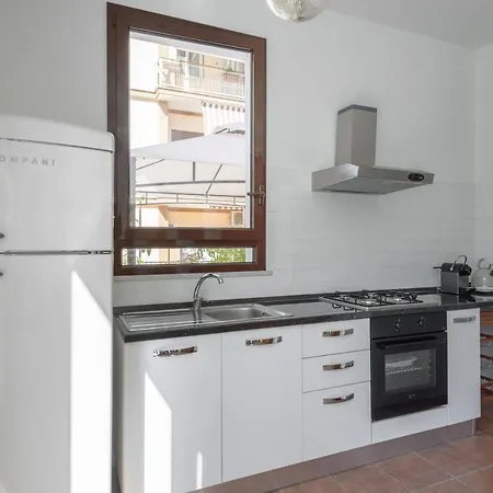 Cornelia Penthouse *