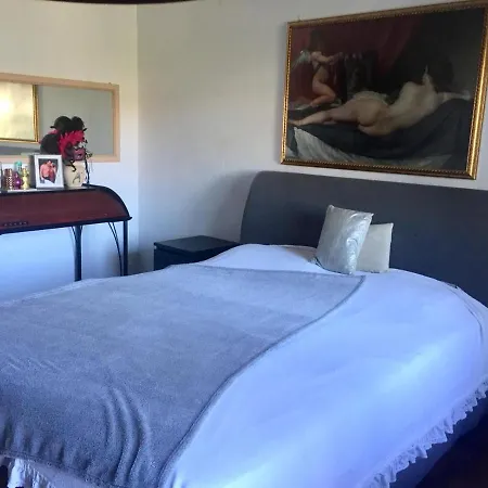 Bed & Breakfast Patricia S House *