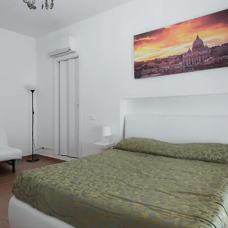 Cornelia Penthouse Bed & Breakfast Rome
