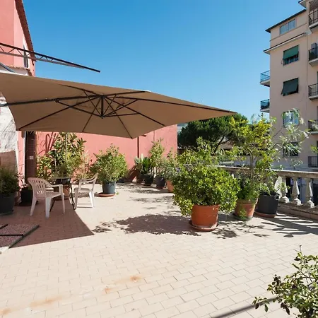 Cornelia Penthouse Bed & Breakfast *