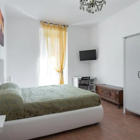 Cornelia Penthouse Bed & Breakfast