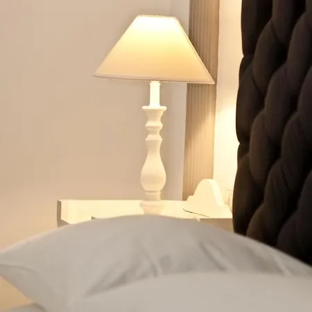 La Finestra Sul Colosseo Bed & Breakfast