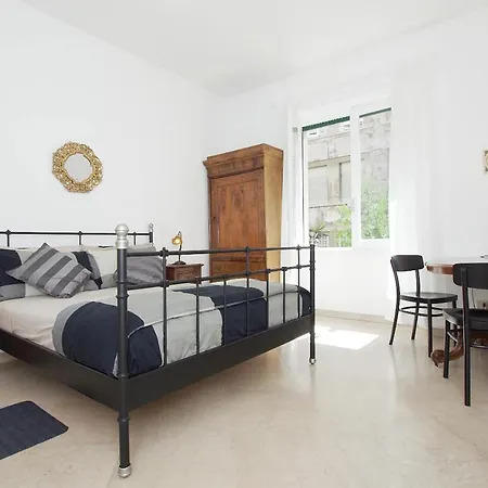 Janus Bed & Breakfast *