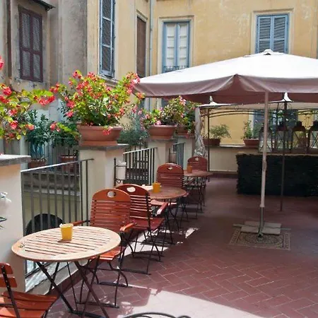 Le Clarisse Pantheon Hotel