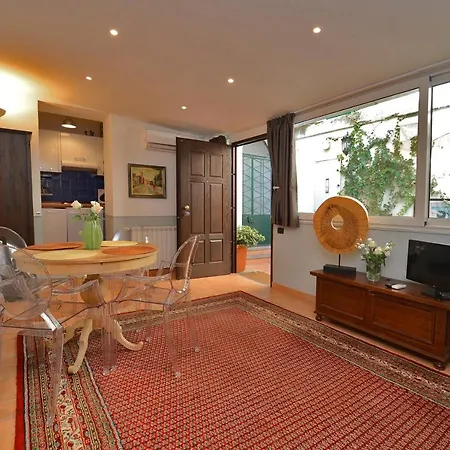 Apartment Divine Stylish
