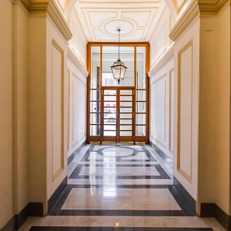Trevi Fountain Deluxe - Your Italian Holidays Apartment Rome