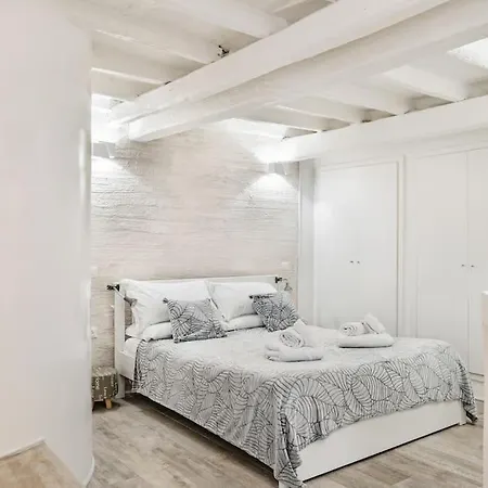 Appartement Enchanting In Trastevere