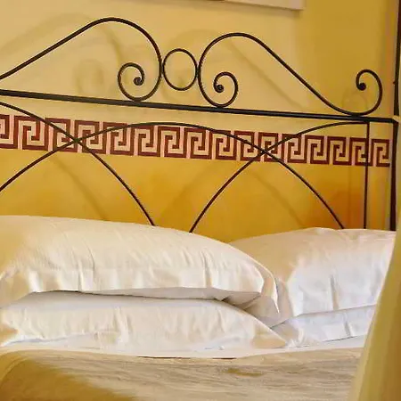 Bed and breakfast Le Di Via Ottaviano - In