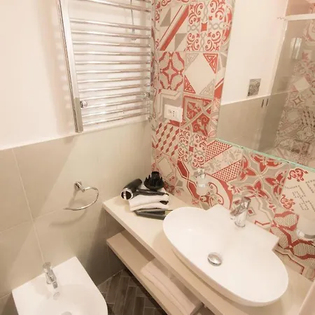 Frattina Ff Italian Guest house Rome