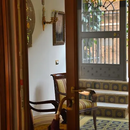 Regal House Capucci 6 * Rome
