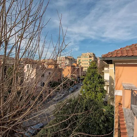 Bed & Breakfast A Vinicius Et Mita Rome