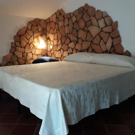 B&B Glicini Rome