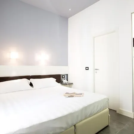 Crosti Hotel