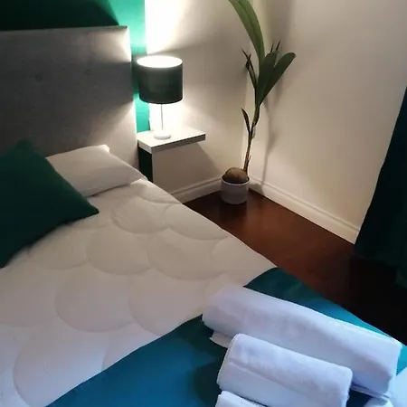Shine House Guest house