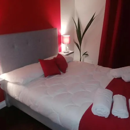 Shine House Guest house