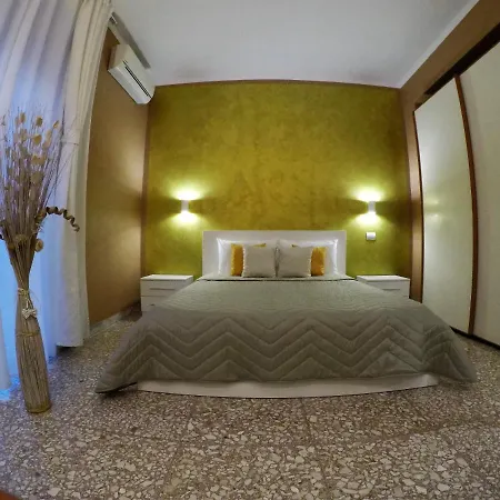 Apartment Holidays House Marconi