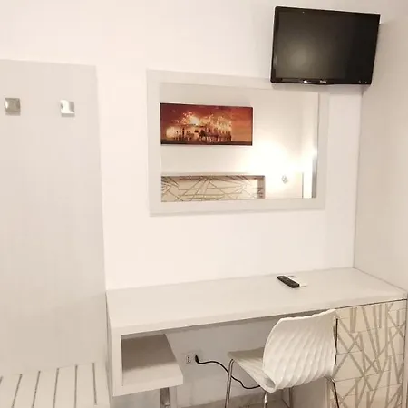 Friendship Place Guest house 2*