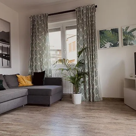 Apartment House *