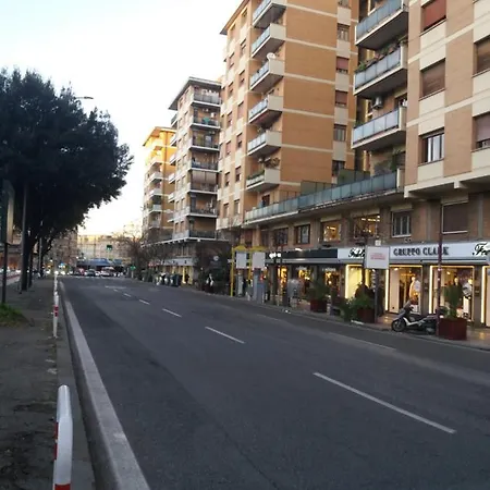 Quarto em Acomodações Particulares Trastevere Station Roma