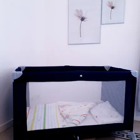 Ostiense Piramide Station Apartment *