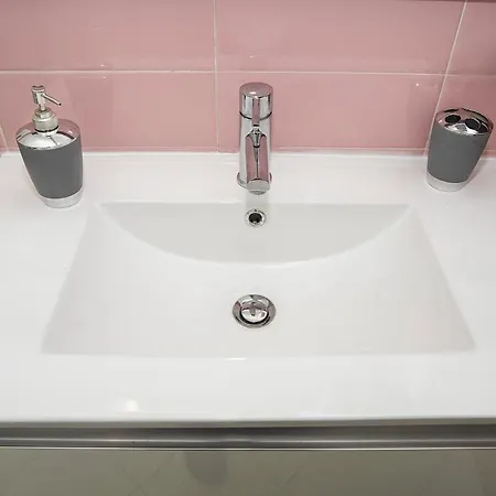 Cosy 5 Minutes From St Peter Apartment Rome