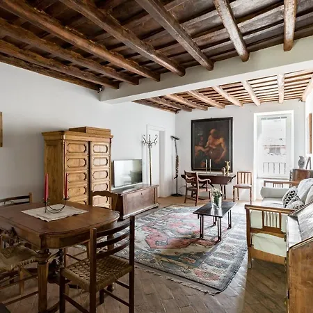 Classic And Chic In Trastevere Apartment *