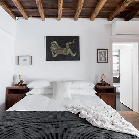 Apartment Classic And Chic In Trastevere Rome