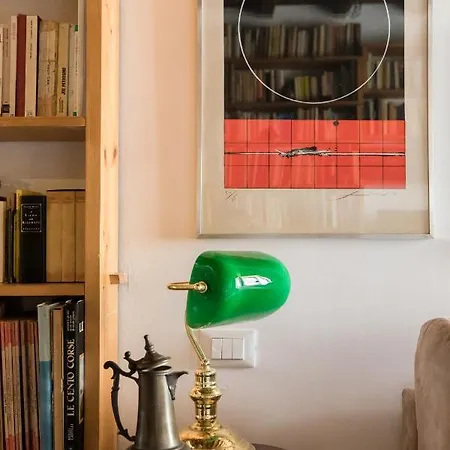 Classic And Chic In Trastevere Apartment *