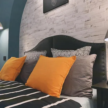 V House Homestay Rome