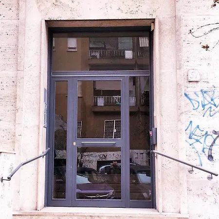 Casa Italiano - Bestbnb Garbatella Homestay