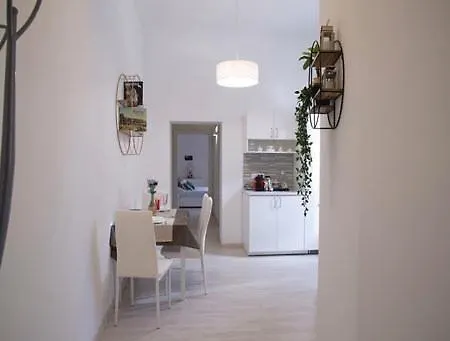 Apartment Nazionale 221 Mamila