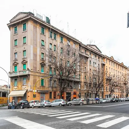 - Trastevere Διαμέρισμα