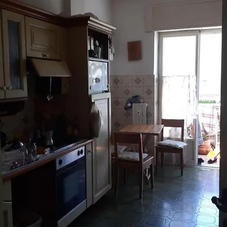 Guest house R_home *