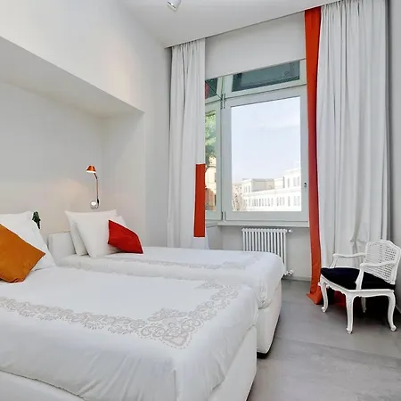 Apartamento Romance Al Colosseo 2 *
