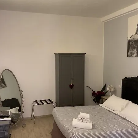 Foraggi Holidays Apartment *