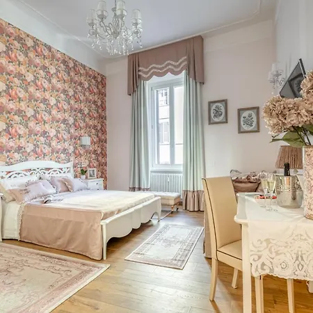 Luxury Stars In - Andromeda In Colosseum Apartment
