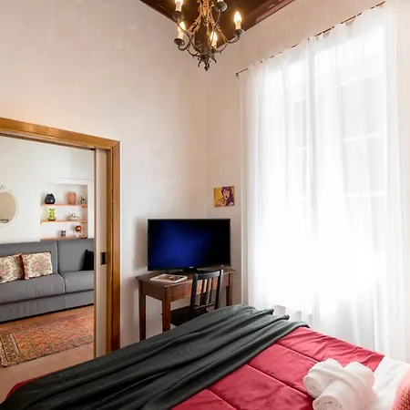 Giglio House - Campo De' Fiori Apartment
