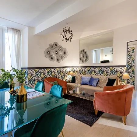 Irex Trevi Fountain Private Penthouse Apartment