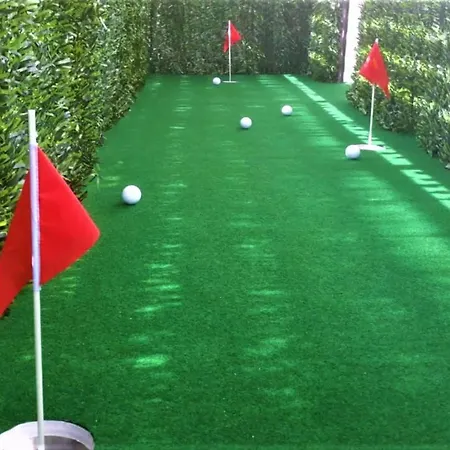 Elegant Vatican Metro & Golf Apartment Rome