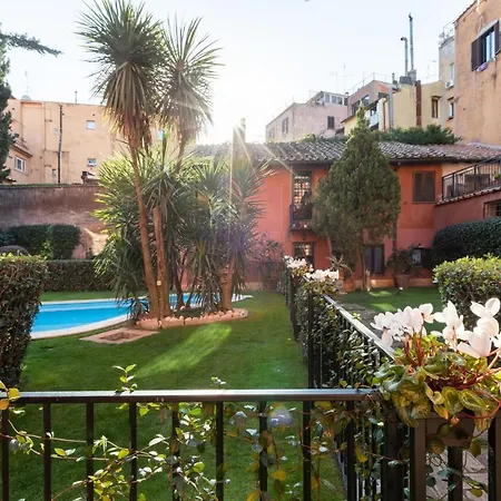 Apartment Mattonato 36 Rome